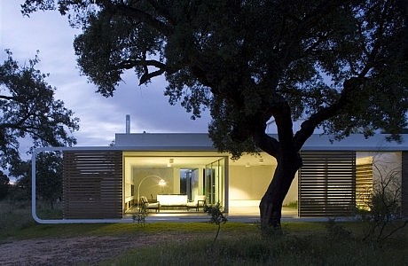 Casa Entre Encinas by Murado & Elvira