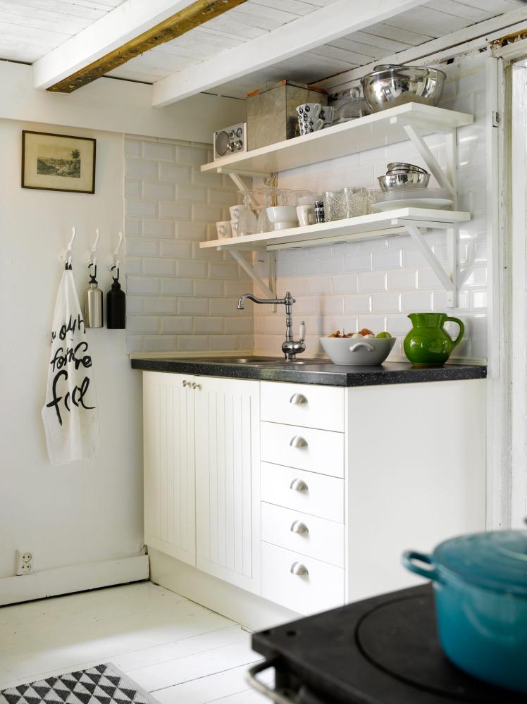 Vintage and Retro Style Kitchen Inspirations