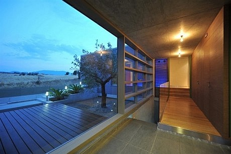Thiva House by Takis Exarchopoulos & Associated - 9