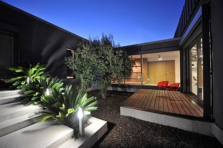 Thiva House by Takis Exarchopoulos & Associated - 10