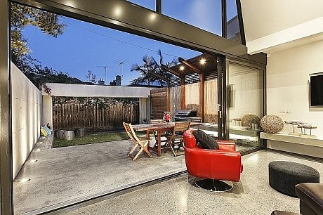 Baker Street Residence by FGR Architects