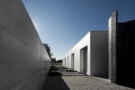 Xiera House 2 by A2 + Arquitectos