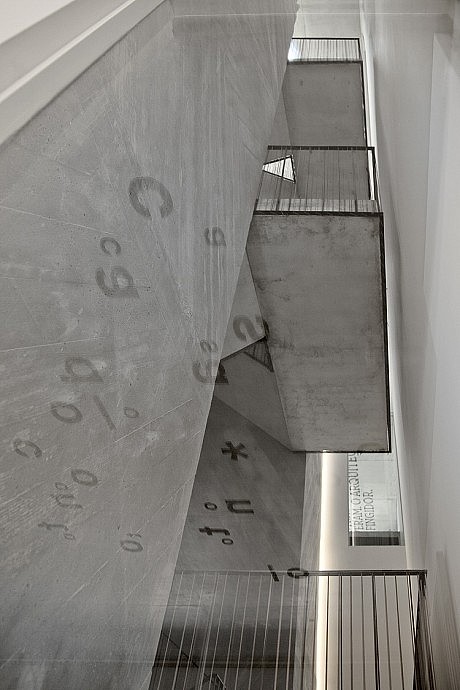 Casa do Conto by Pedra Líquida