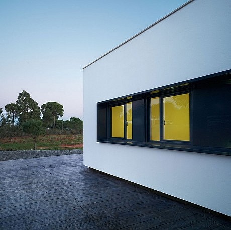 Vivienda de Invierno entre los Pinos by José Manuel Peinado