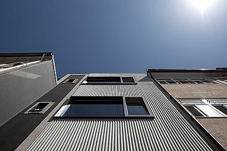 Casa do Conto by Pedra Líquida