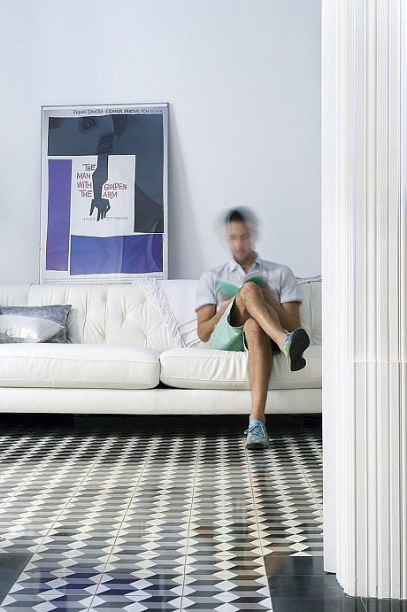 Living by the Market by Egue y Seta