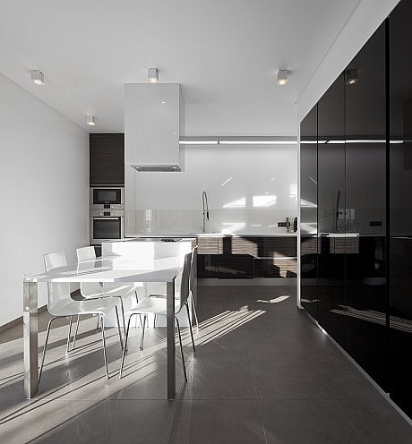 Xiera House 2 by A2 + Arquitectos