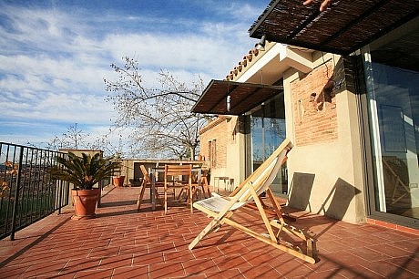 Barn Home by Sauquet Arquitectes