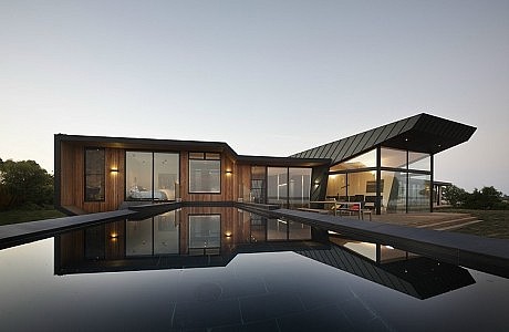 Beached House by BKK Architects
