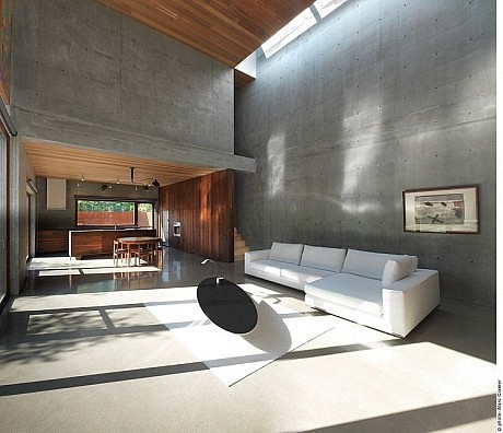 Beaumont House by Henri Cleinge