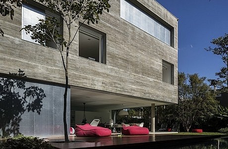 Casa Cubo by Studio MK27