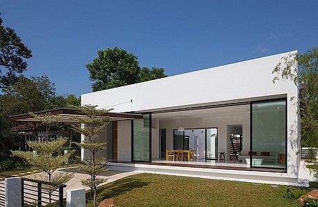 Mandai Courtyard House by Atelier M+A