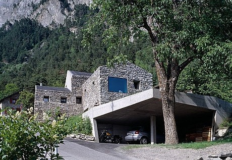 Rustic Home by Savioz Fabrizzi Architecte