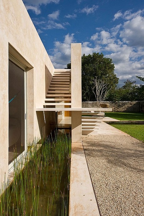 Hacienda Sac Chich by Reyes Ríos + Larraín Arquitectos