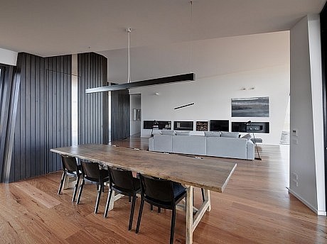 Beached House by BKK Architects