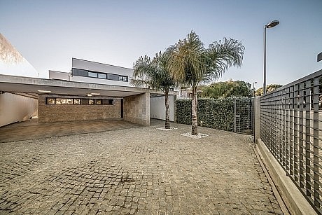 Vilamoura House by Duna Plana