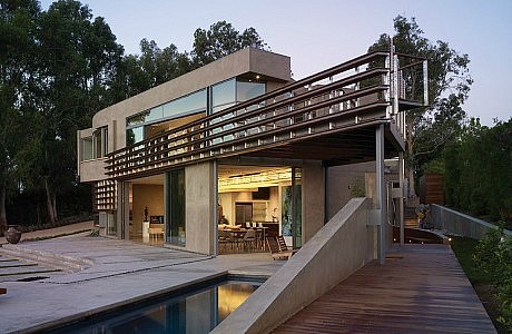 Point Dume Residence by Griffin Enright Architects