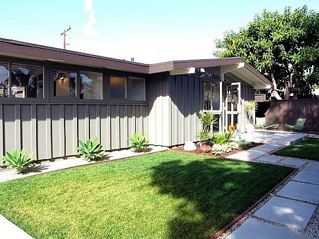 Long Beach House by Tara Bussema