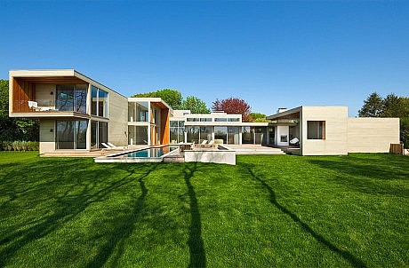 Fieldview Residence by Blaze Makoid Architecture