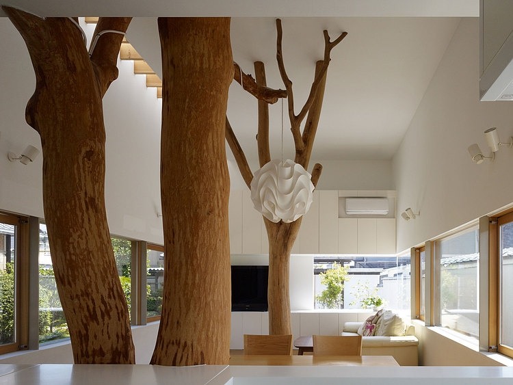 Garden Tree House by Hironaka Ogawa & Associates