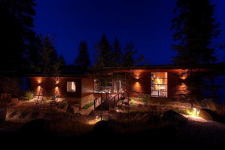 Lake Residence by Uptic Studios