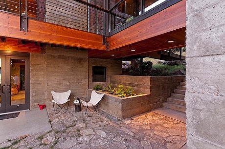 Lake Residence by Uptic Studios