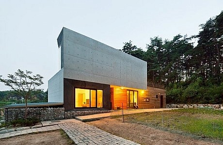 Living Knot House by Polymur