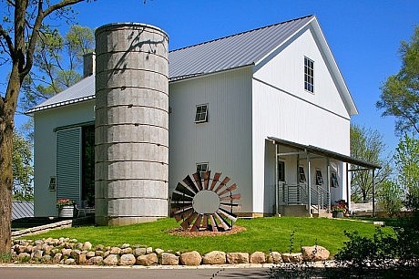 Michigan Barn by Northworks Architects and Planners