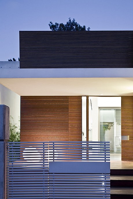 E House by Axelrod + Stept Architects