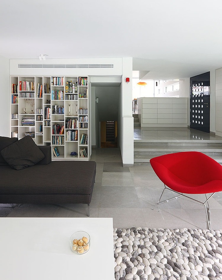 House L by Amitzi Architects