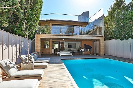 Malibu Residence by Chryssanthou, Inc.