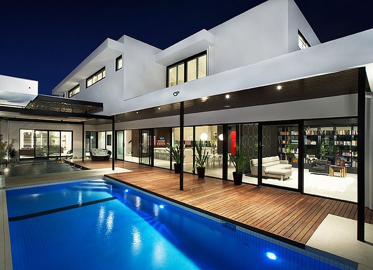 Balaclava Road House by C.O.S Design