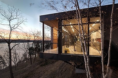 Riverhouse by BWArchitects