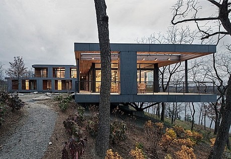 Riverhouse by BWArchitects