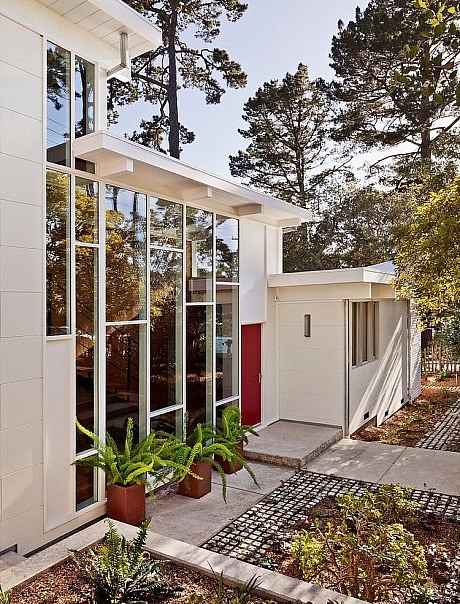 Carmel Mid-Century Residence by Studio Schicketanz