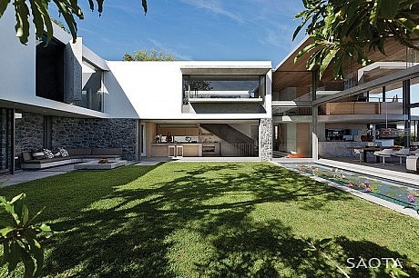 De Wet 34 Residence by SAOTA and OKHA Interiors