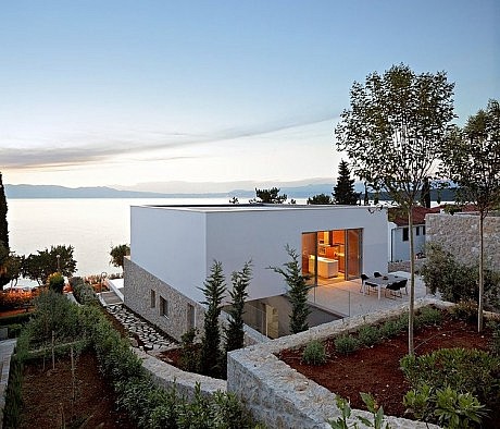 Krk Island Residence by DVA Arhitekta