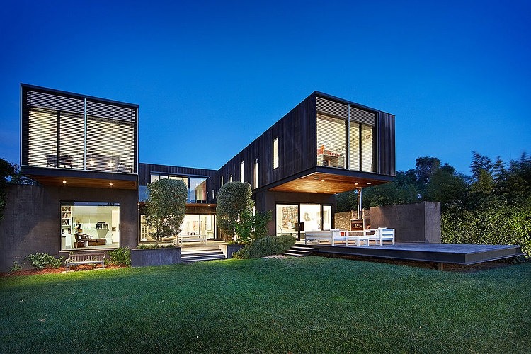 Armandale House by Jackson Clements Burrows