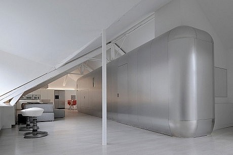 Kempart Loft by Dethier Architectures