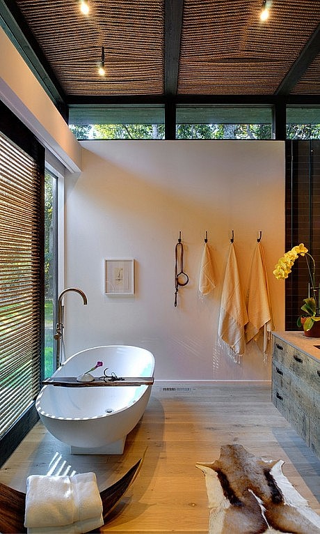 Robins Way Residence by Bates Masi Architects LLC