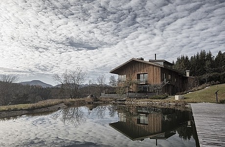 Haus Wiesenhof by Gogl Architekten