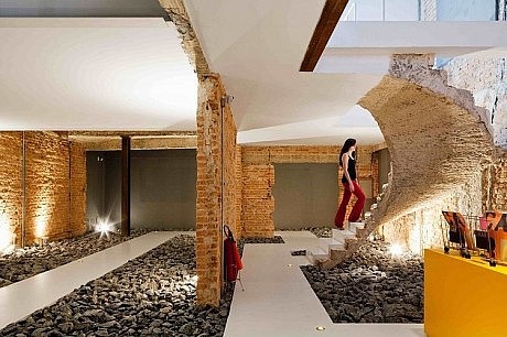 Casa Rex by FGMF Arquitetos