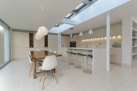 11RG Home by Moon Design + Build