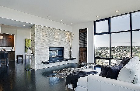 Contemporary Home by Logan’s Hammer Building & Renovation