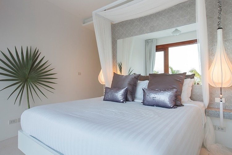 Villa Kya by Krystyna Mylonas & Steve Bray