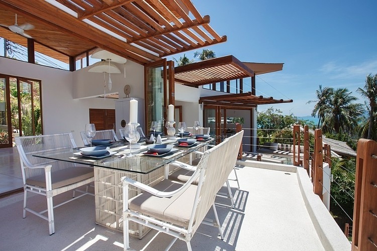 Villa Kya by Krystyna Mylonas & Steve Bray