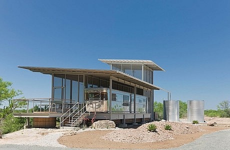 Locomotive Ranch Trailer by Andrew Hinman Architecture