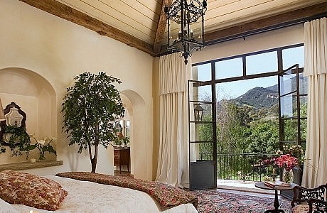 Montecito Residence by Giffin & Crane General Contractors