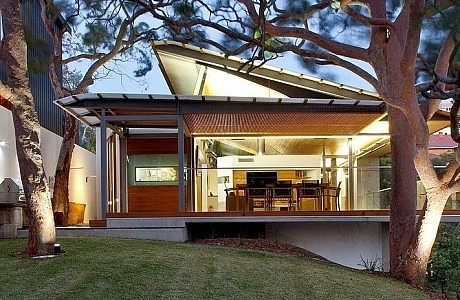 Angophora House by Richard Cole Architecture