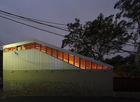 Cowshed Residence by Carterwilliamson Architects